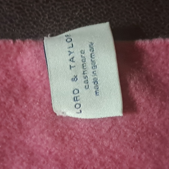 Lord & Taylor Pink 100% Cashmere Fringed Scarf Soft Quiet Luxury Luxury Preowned - Picture 5 of 7